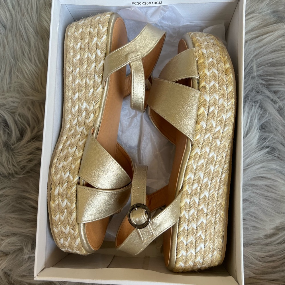 LFL Lust For Life Boho Sandal Wedge Heals Brand New Size 8